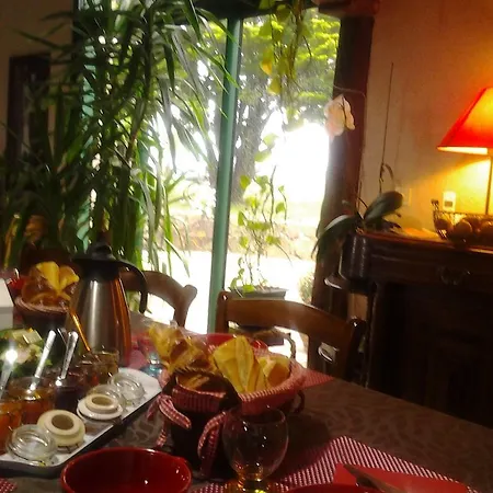 Beffoux En Lys Haut Layon Bed & Breakfast Coron