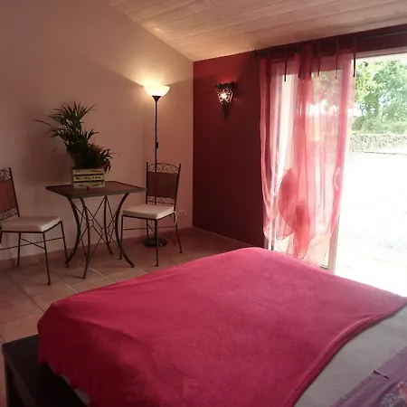 Bed & Breakfast Beffoux En Lys Haut Layon